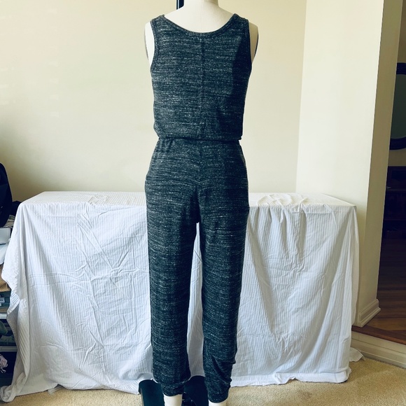 Sleeveless Jersey Jumpsuit (Olive Viv) - Picture 2 of 6